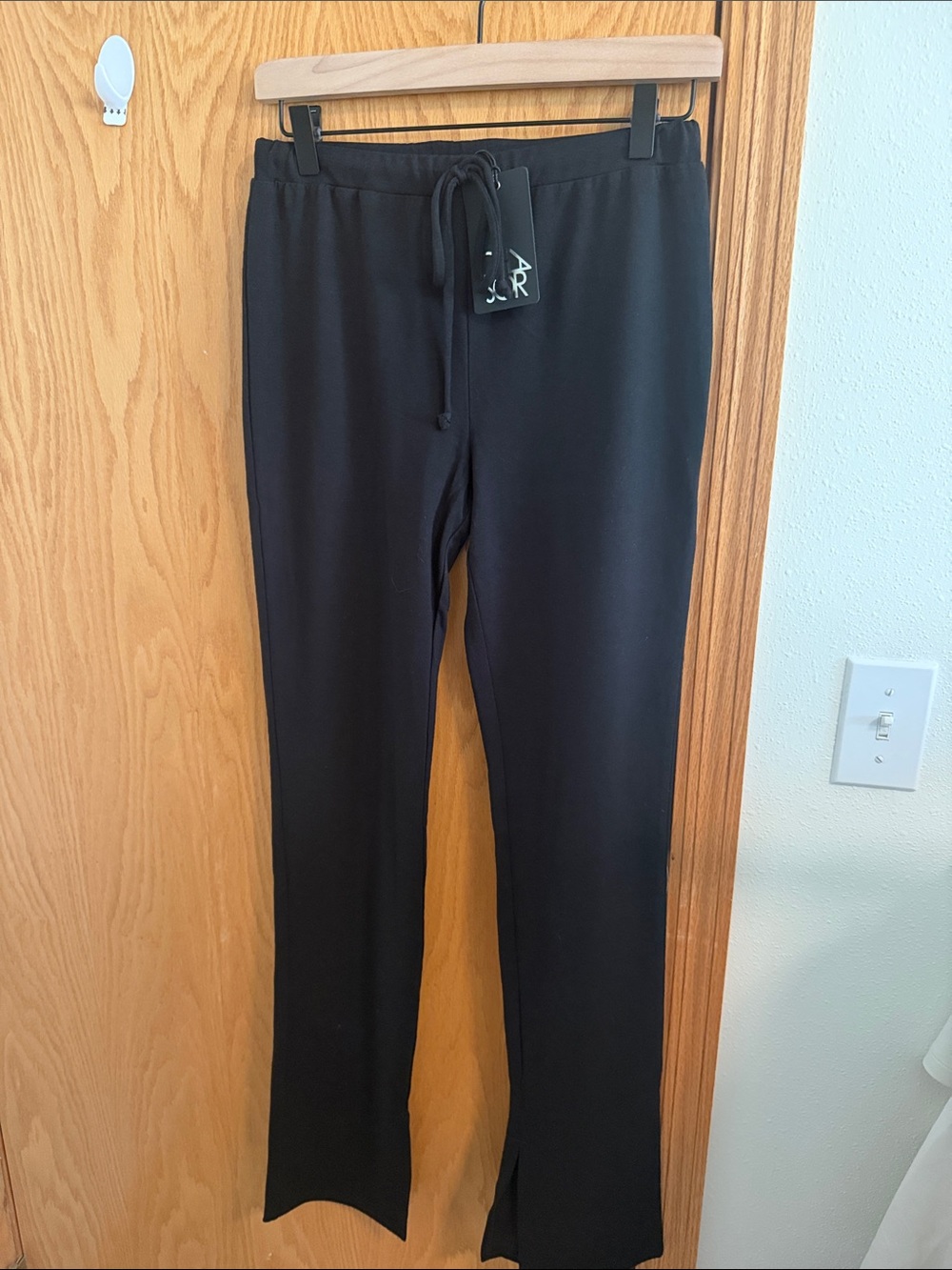 Fits MEDIUM Chaser Black Boot Cut Drawstring Pants